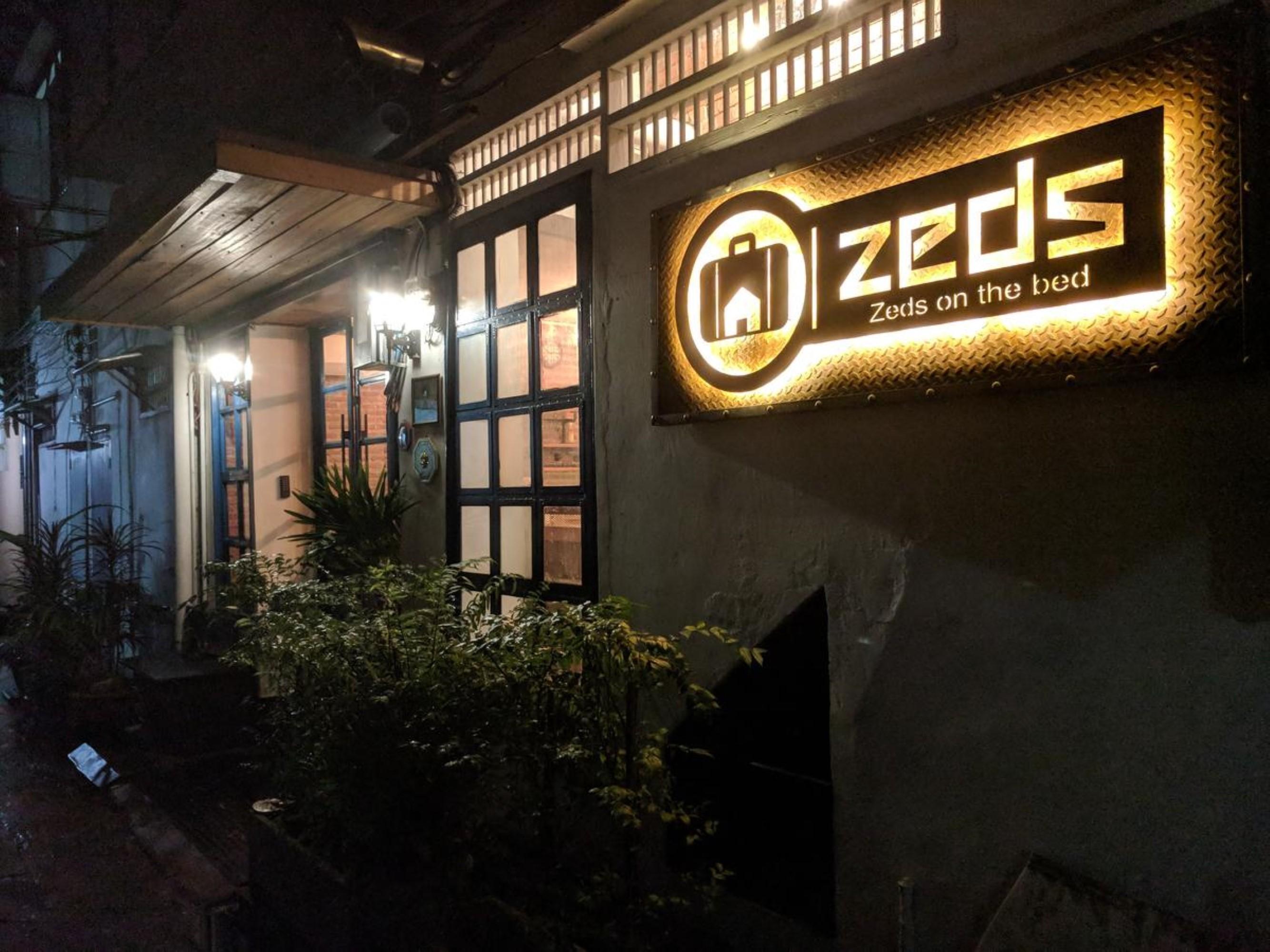 Zeds Hostel Bangkok Exterior photo